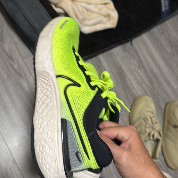 Nike Invincible Run ZoomX 10mens - Picture 6 of 8